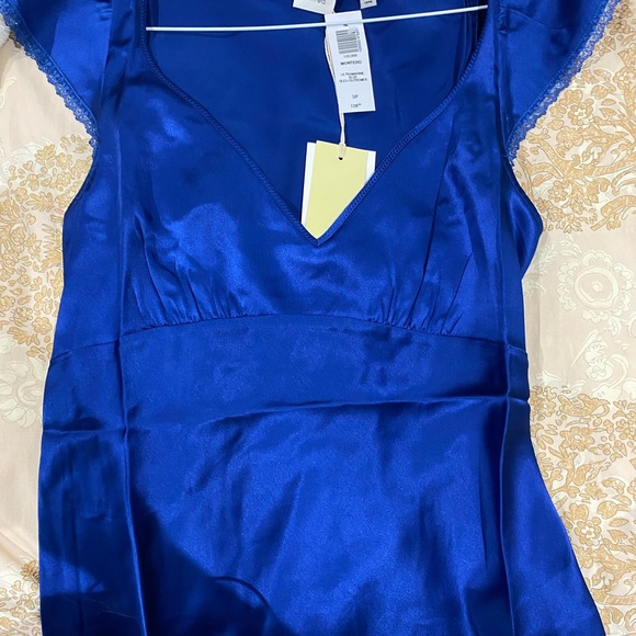 Aritzia Monterey silk blouse - Picture 3 of 4